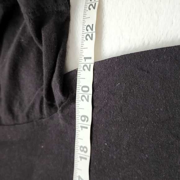 Izzy Osborne 2018 Tour Tee - Picture 6 of 7